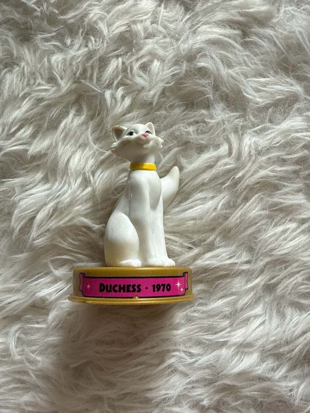 2002 McDonald's 100 Years of Magic Duchess The Aristocats Happy Meal Toy